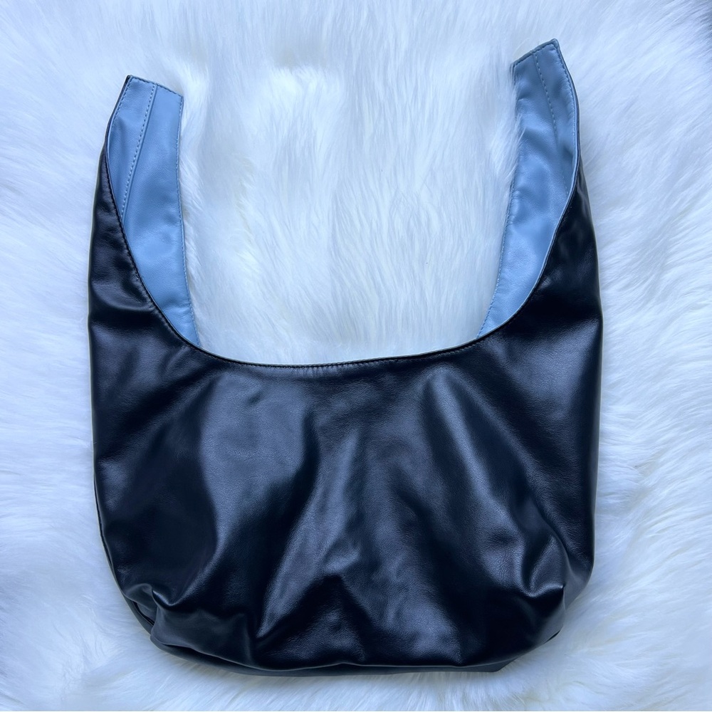 Merit x Proenza Schouler Bag Cosmetic Limited Edition Reversible Vegan Leather - Picture 9 of 11
